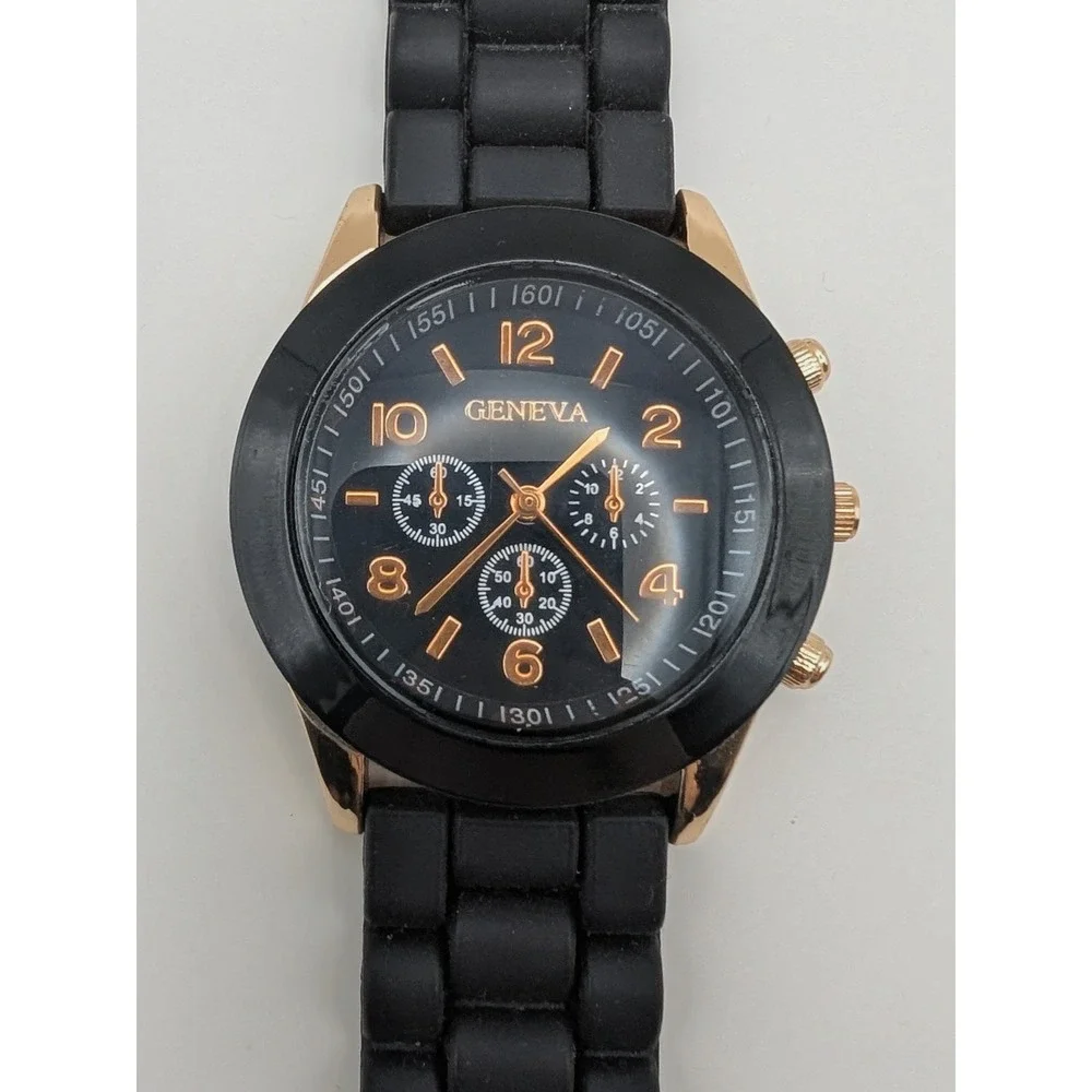 Sports Black Silicone Band Quartz Watch New‎ Battery
